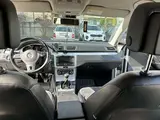 Volkswagen Passat - 9
