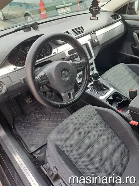 Volkswagen Passat CC #2