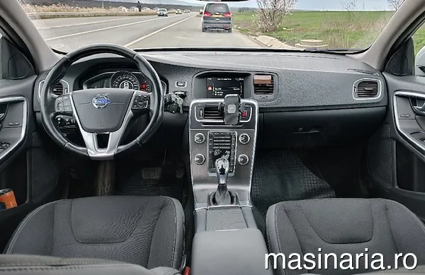 Volvo V60 #7