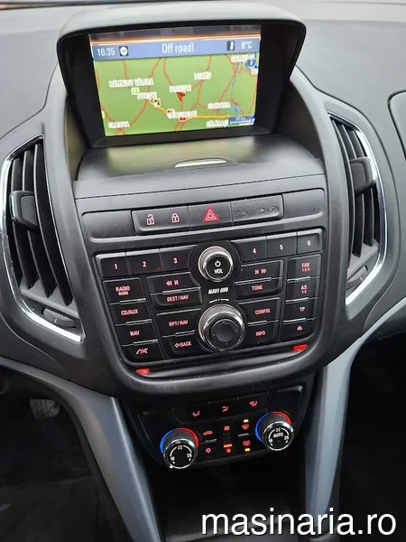 Opel Zafira #10
