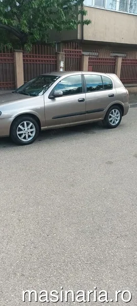 Nissan Almera #8