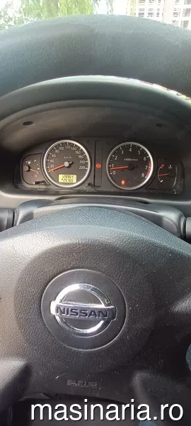 Nissan Almera #10