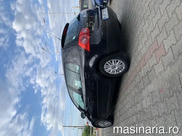 Volkswagen Golf #8