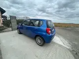 Chevrolet Aveo - 4